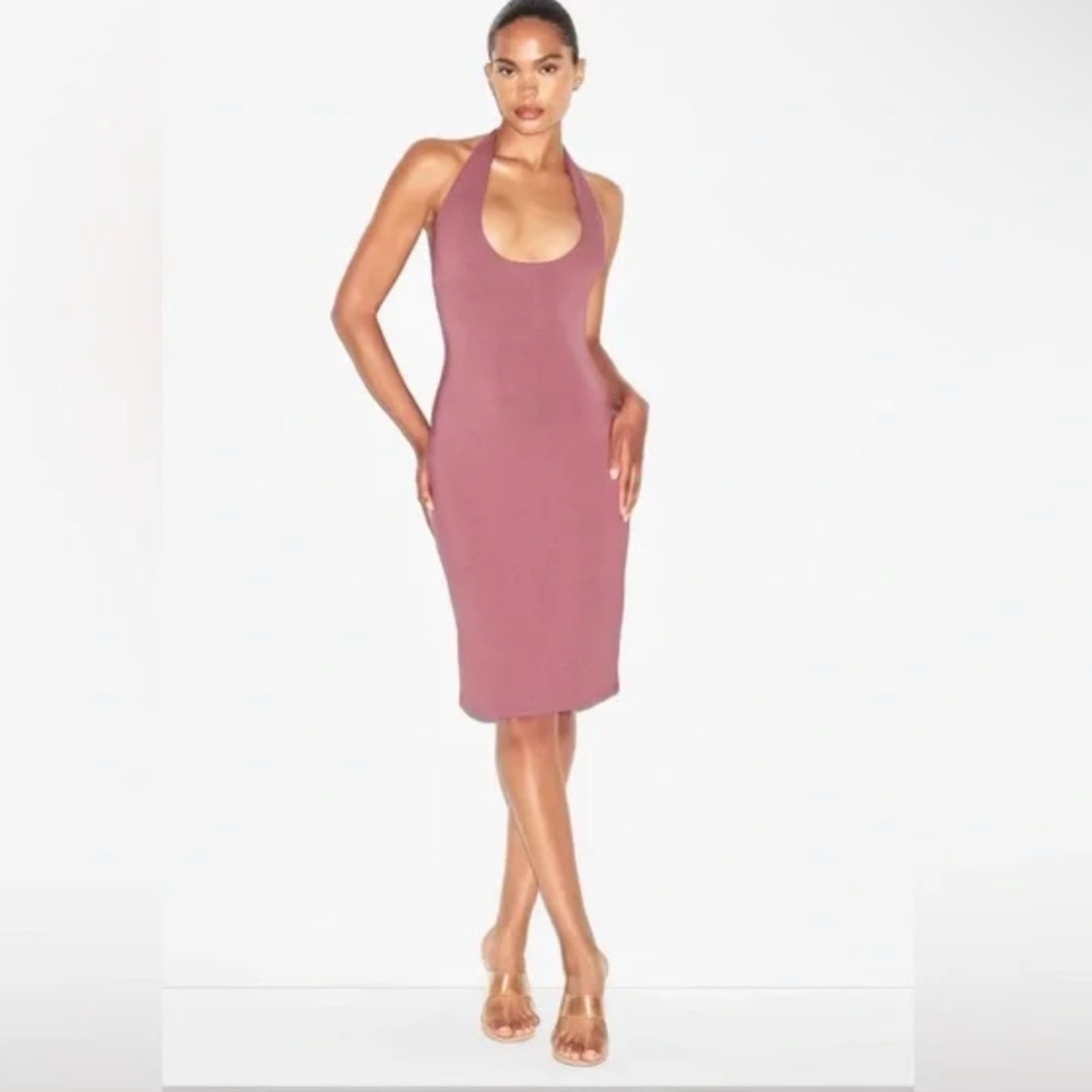 SKIMS SMOOTH LOUNGE MIDI HALTER DRESS